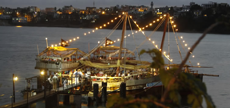 TAMARIND EVENING DHOW